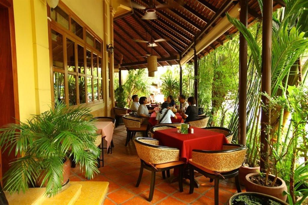 Anise Hotel And Restaurant Phnom Penh Eksteriør bilde