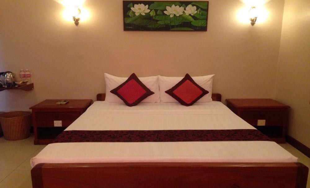 Anise Hotel And Restaurant Phnom Penh Eksteriør bilde
