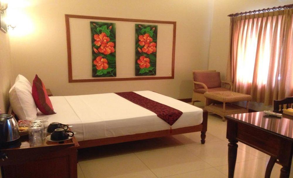 Anise Hotel And Restaurant Phnom Penh Eksteriør bilde
