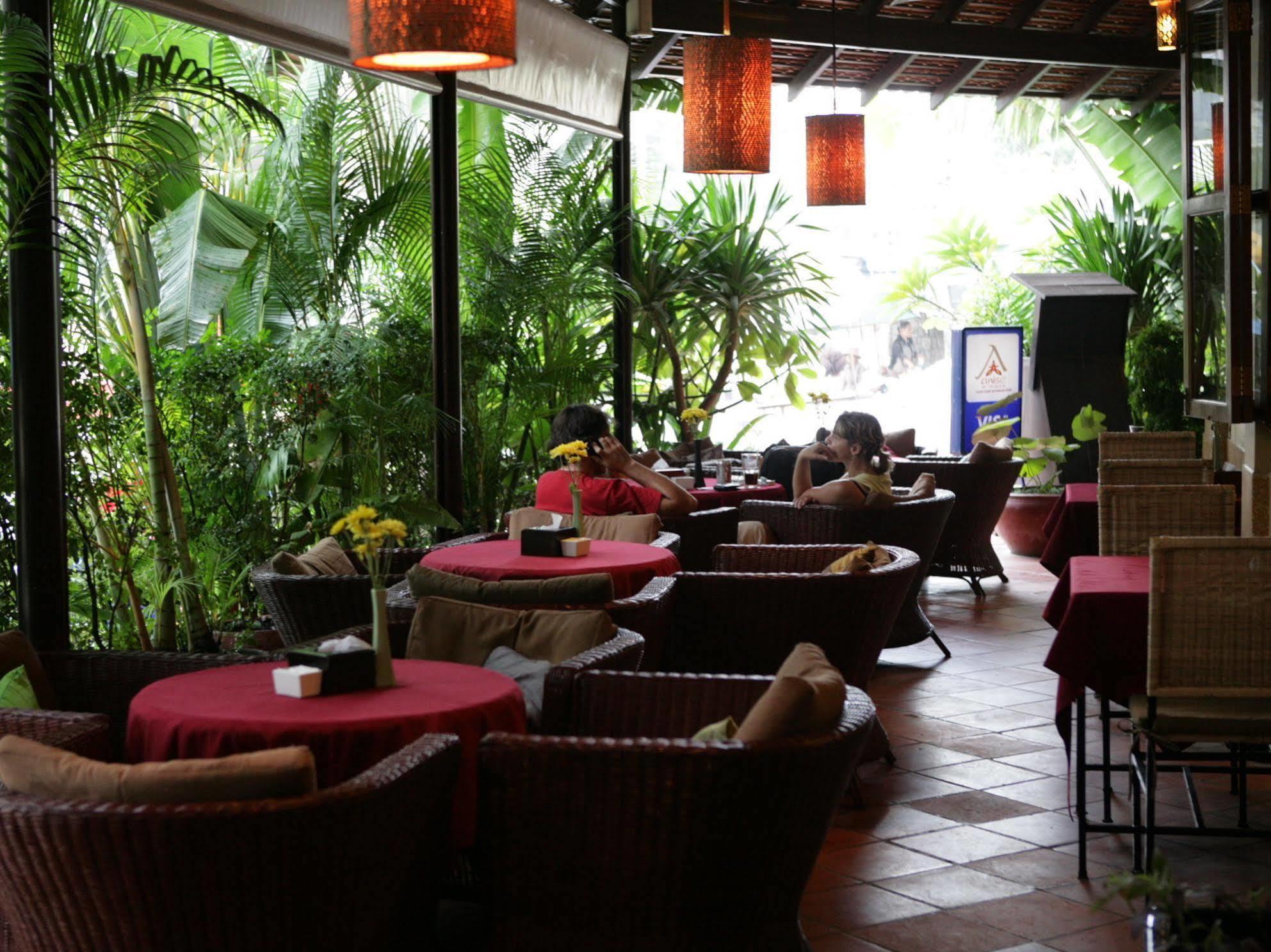 Anise Hotel And Restaurant Phnom Penh Eksteriør bilde