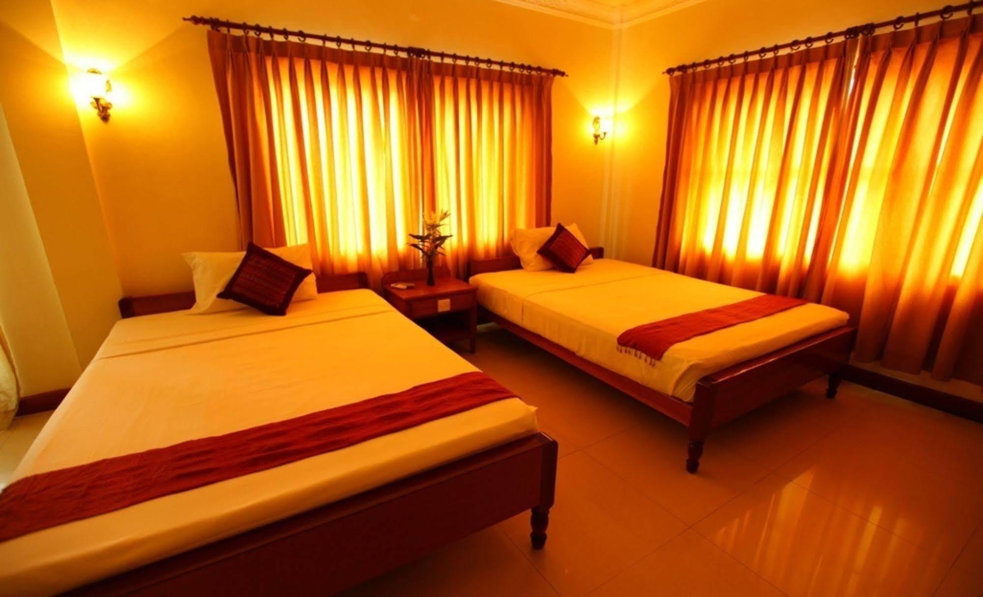 Anise Hotel And Restaurant Phnom Penh Eksteriør bilde