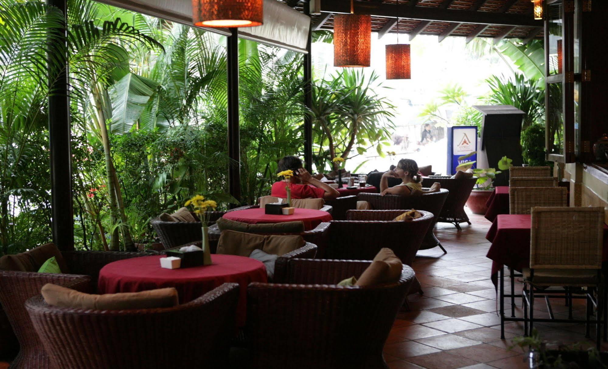 Anise Hotel And Restaurant Phnom Penh Eksteriør bilde