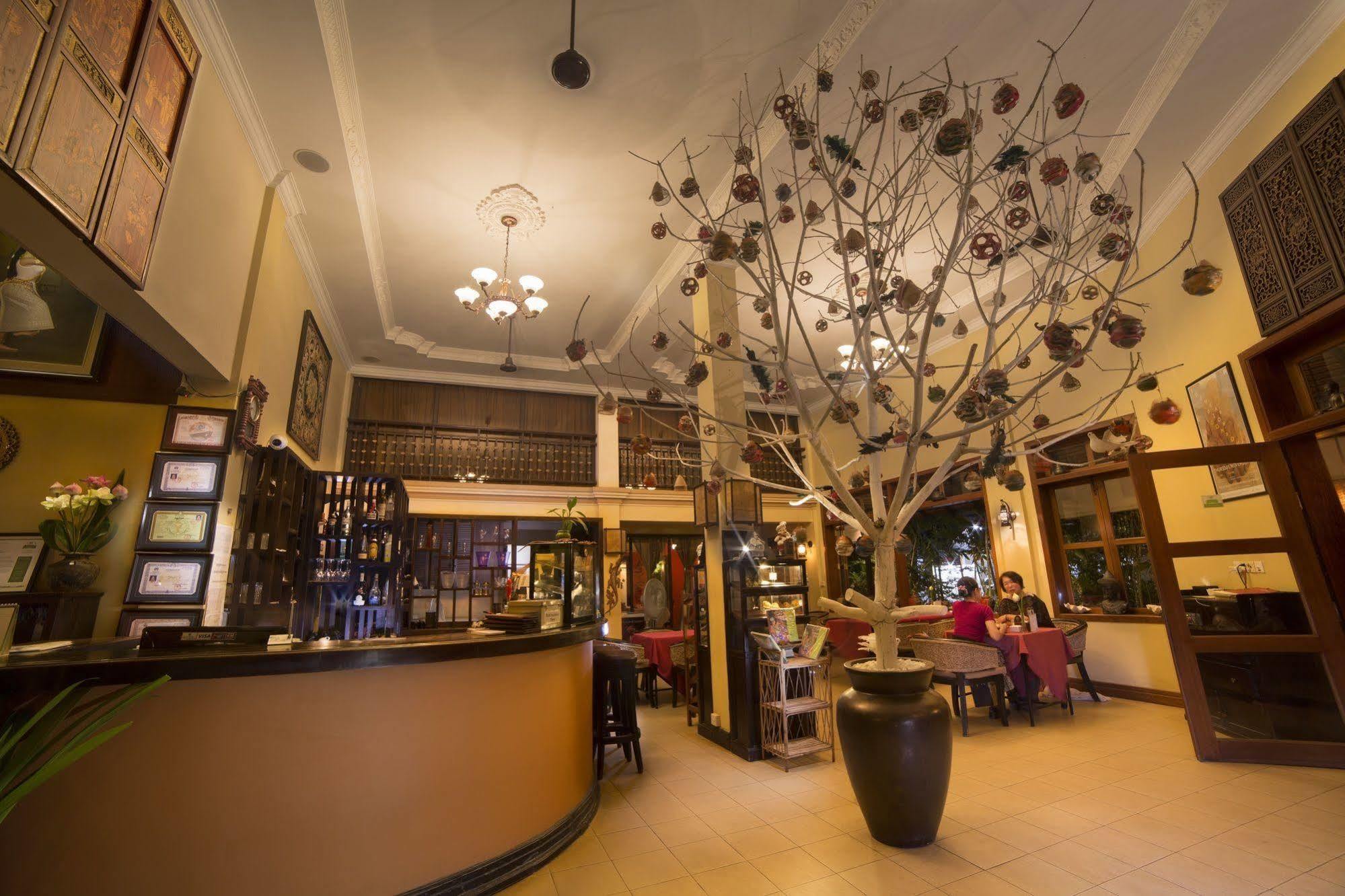 Anise Hotel And Restaurant Phnom Penh Eksteriør bilde