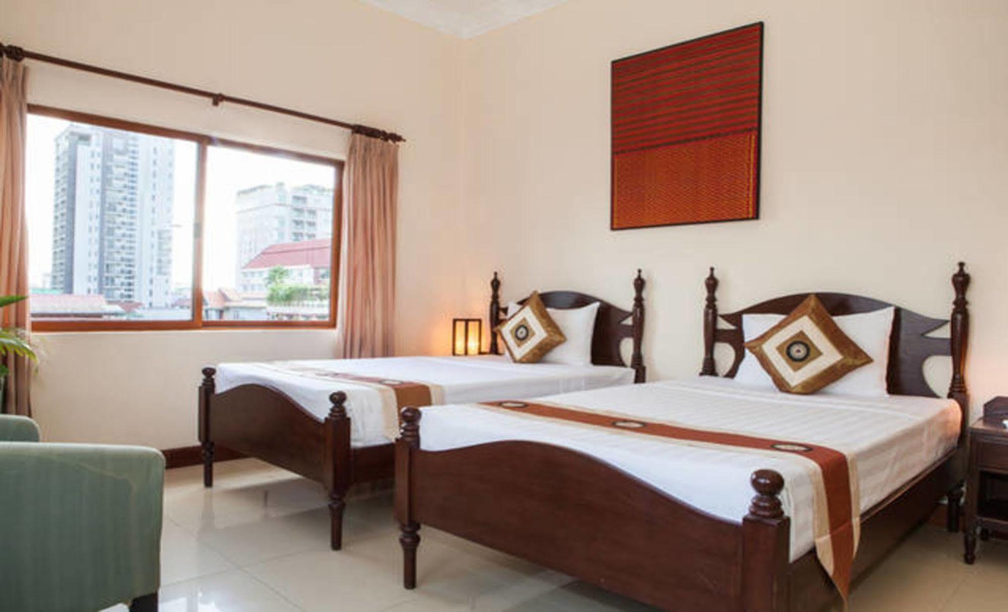 Anise Hotel And Restaurant Phnom Penh Eksteriør bilde
